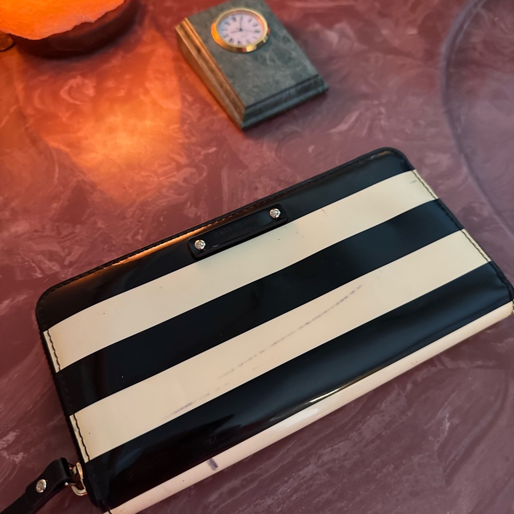 Kate Spade Black Patent and Cream Striped Wallet